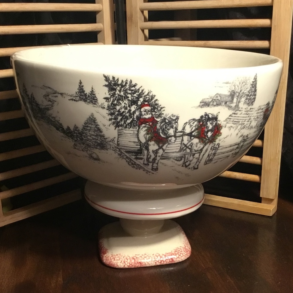 Tag ~ Farmhouse Pedestal Bowl ~ NWT